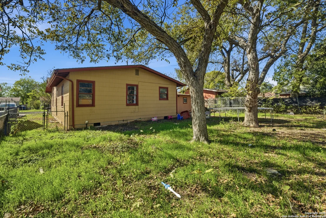 Photo of 235 Meadow