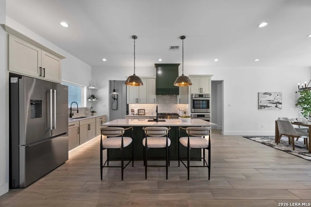 Photo of 877 Annabelle Ave