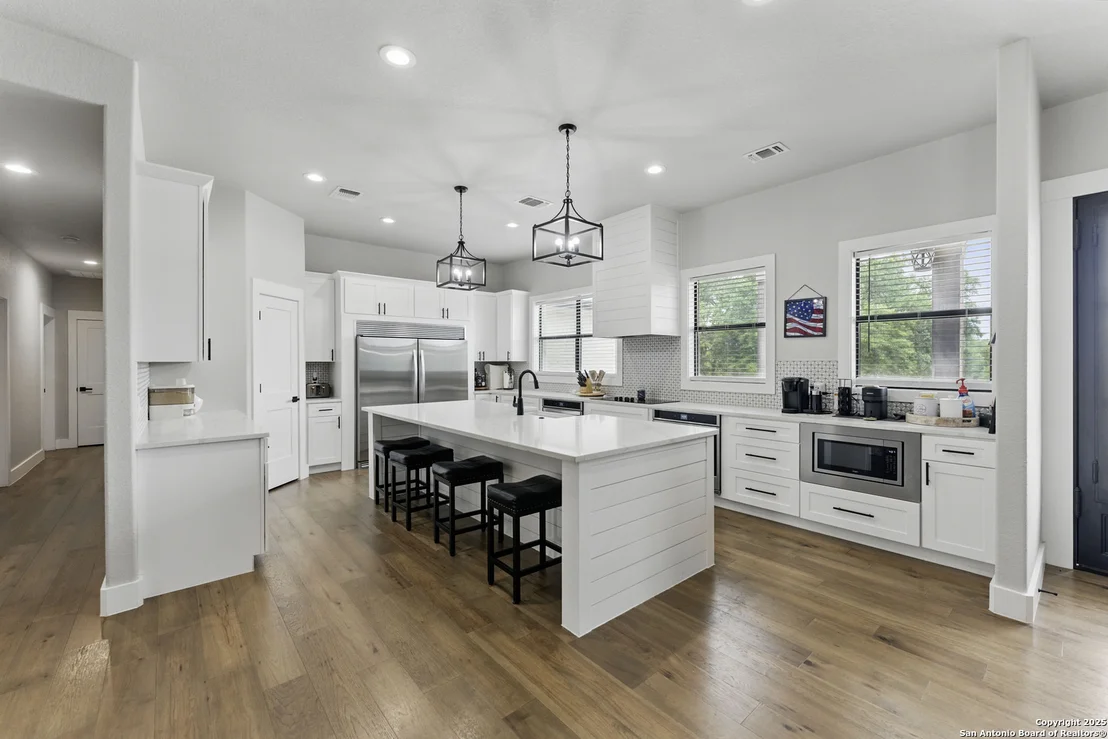 Photo of 725 Winding View