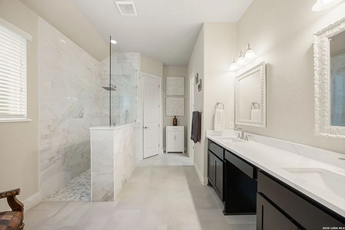 Photo of 244 Wentworth
