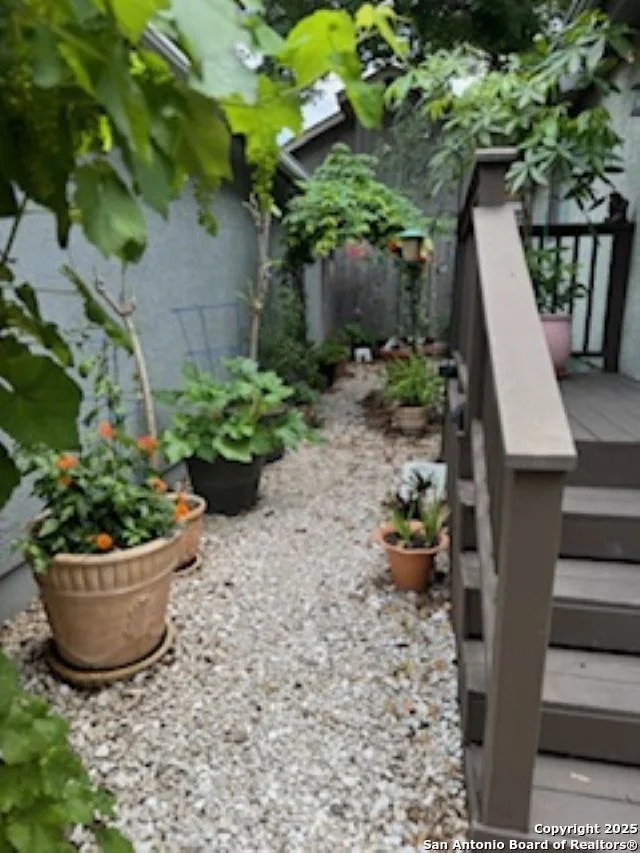 Photo of 3478 River Way