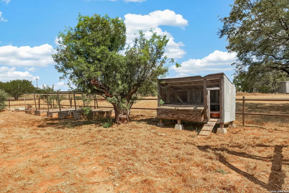 Photo of 5431 STATE HIGHWAY 173 N