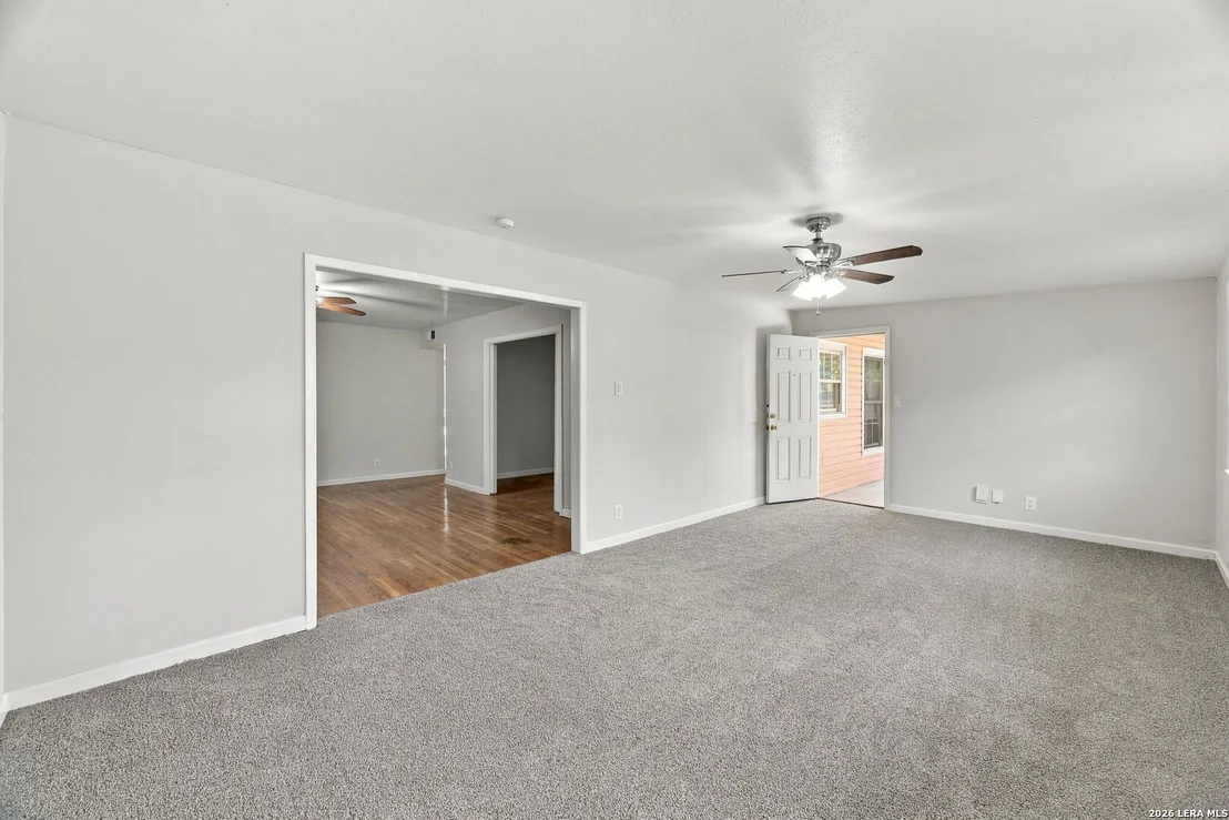Photo of 358 TIMBERLANE DR