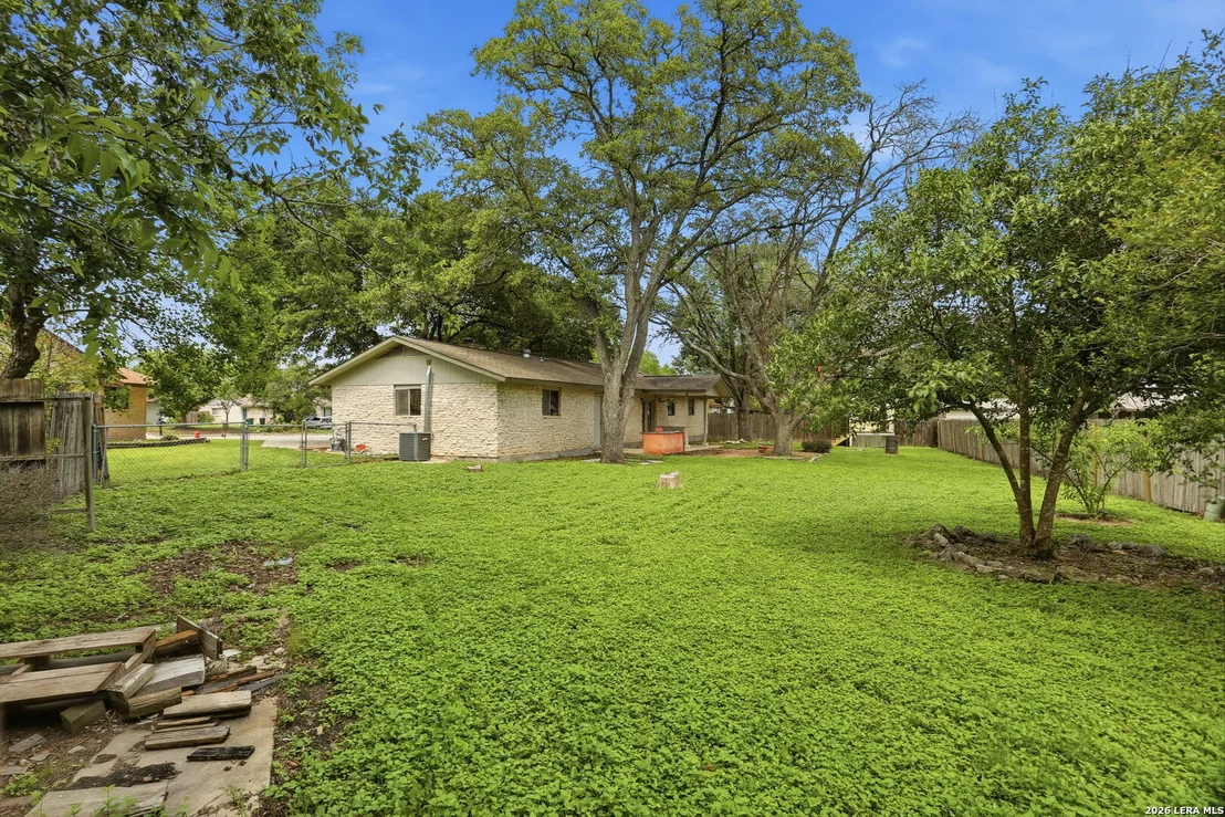 Photo of 303 CASTLE CT