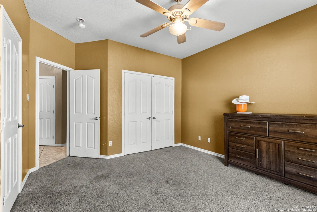 Photo of 125 HIGH MEADOW DR