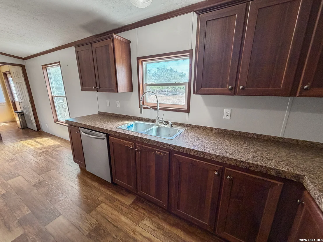 Photo of 2462 Chase Road