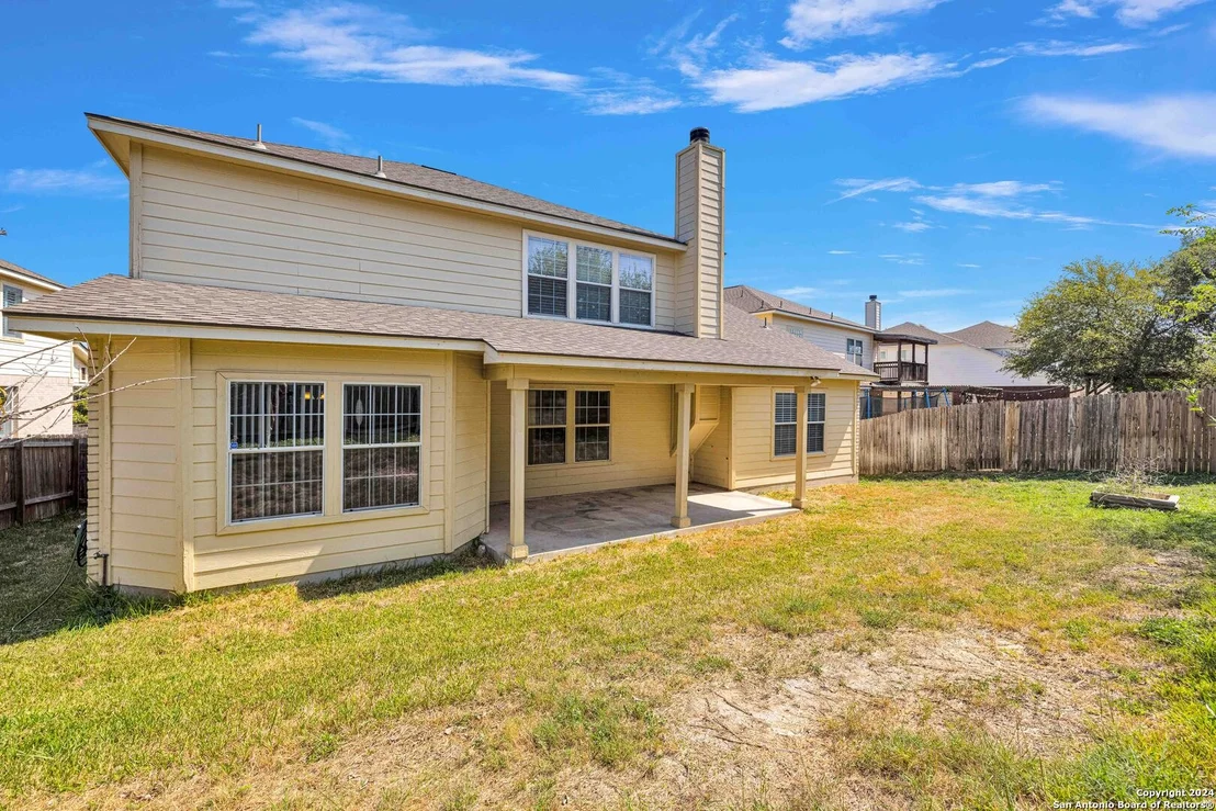 Photo of 611 PARK PT