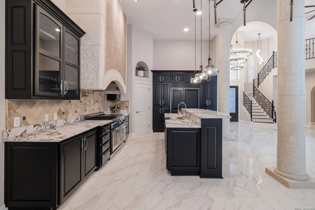Photo of 3 BENCHWOOD CIR