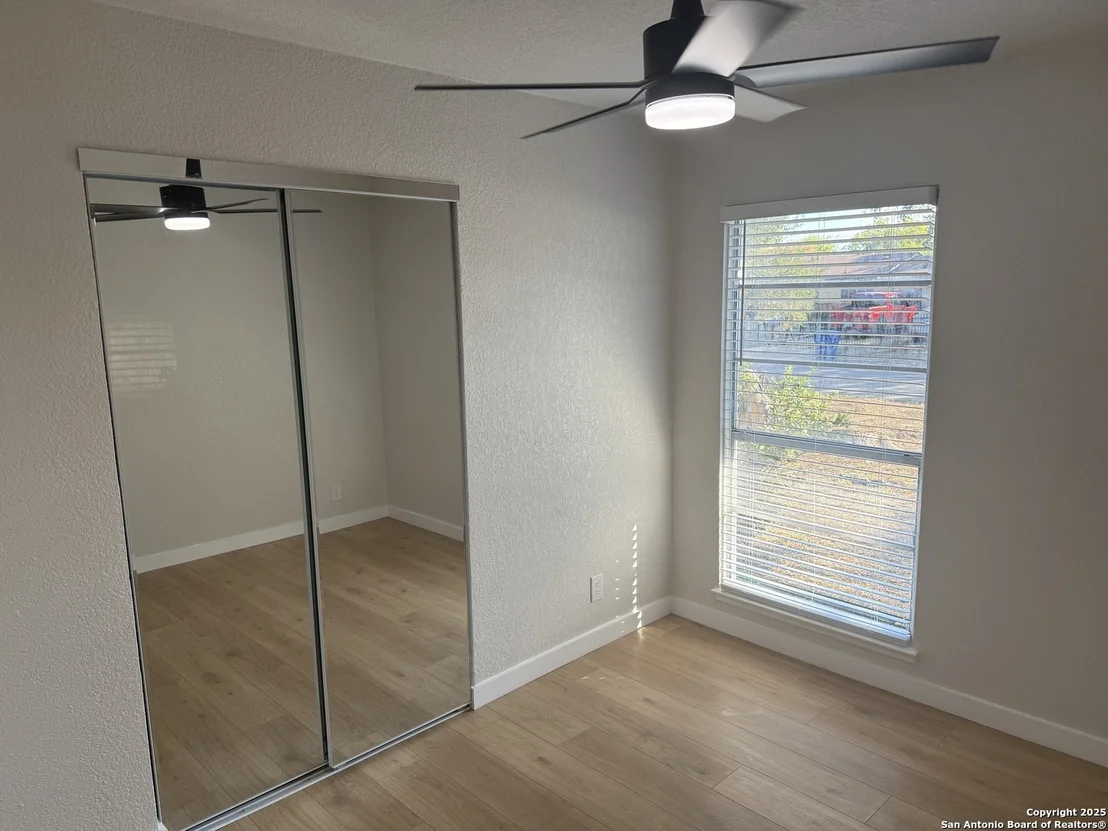 Photo of 5807 Stonybrook