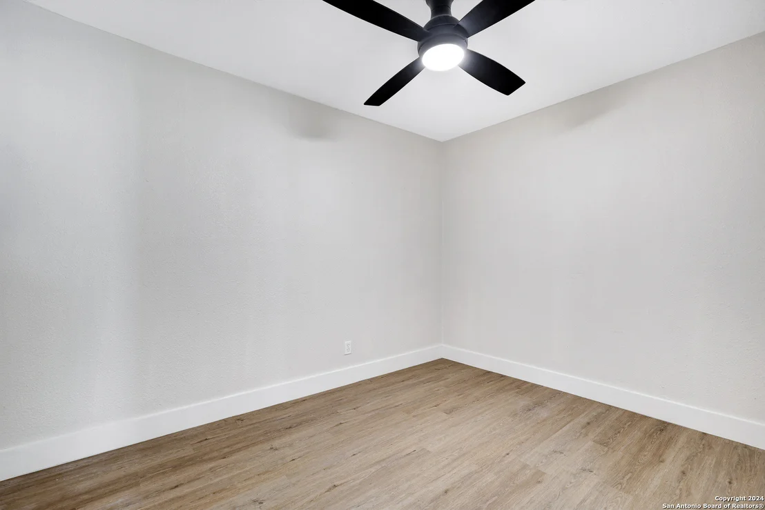 Photo of 1321 LEE HALL