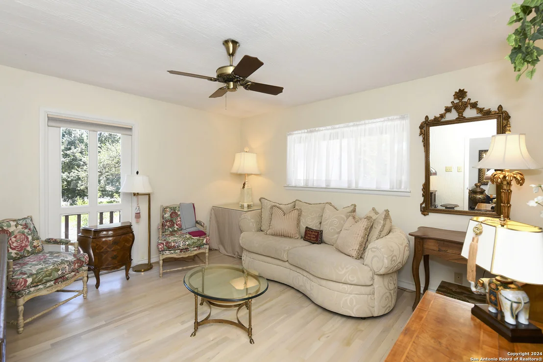 Photo of 320 MUSTANG CIR