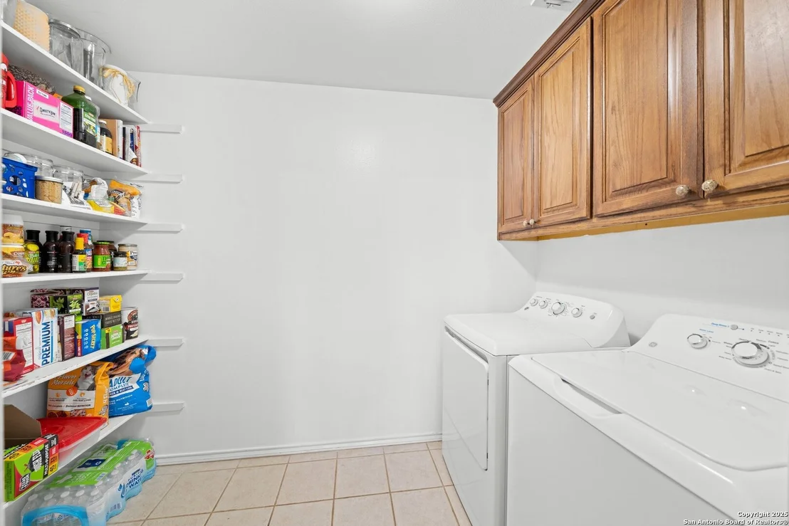Photo of 5818 Lyndhurst Drive