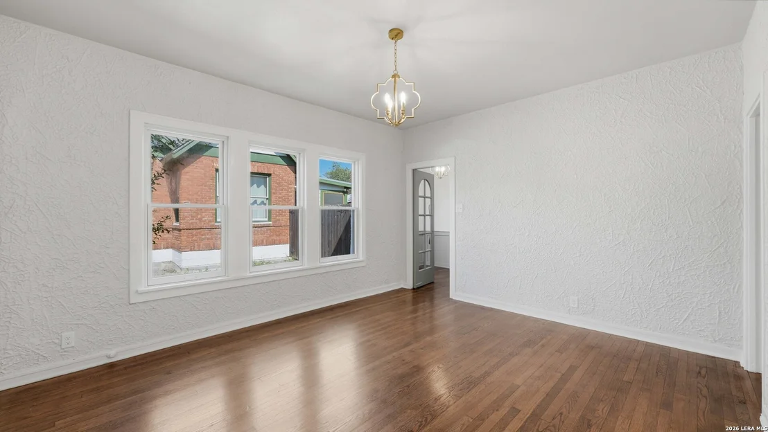 Photo of 237 DONALDSON AVE
