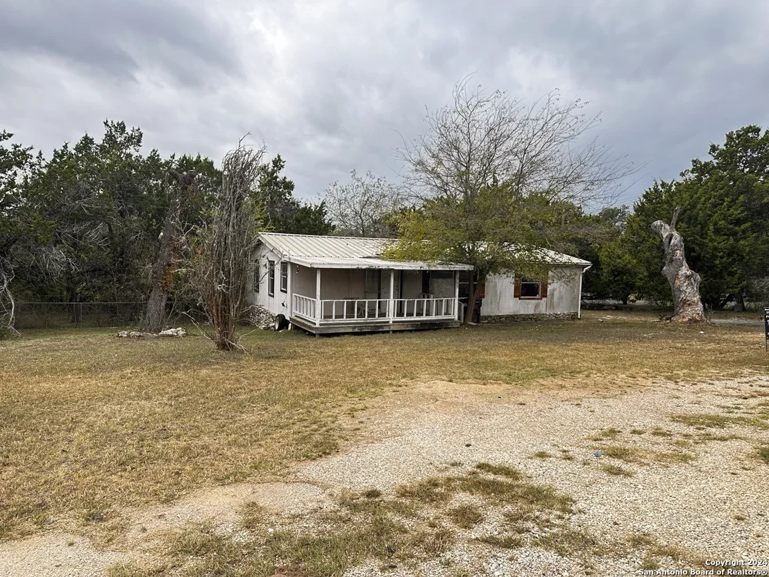 Photo of 905 WALNUT WAY