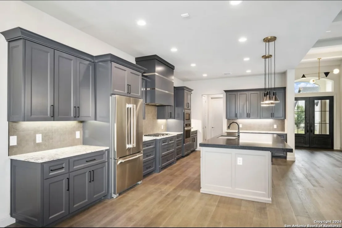 Photo of 7206 BLUFF RUN