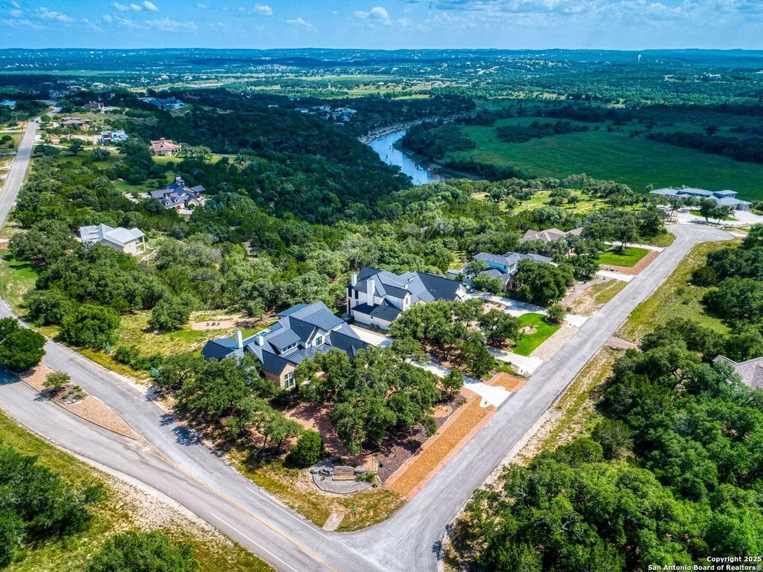 Photo of 207 River Bend