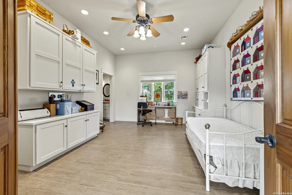 Photo of 957 Cedar Hills