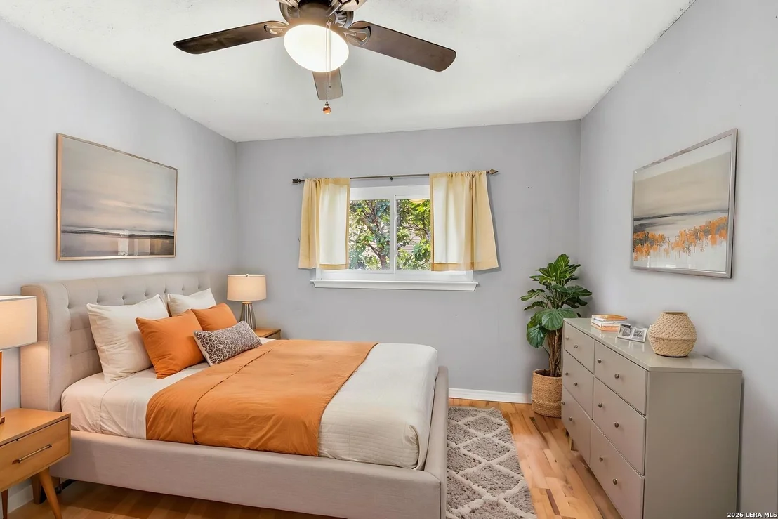 Photo of 9406 Silverfeather