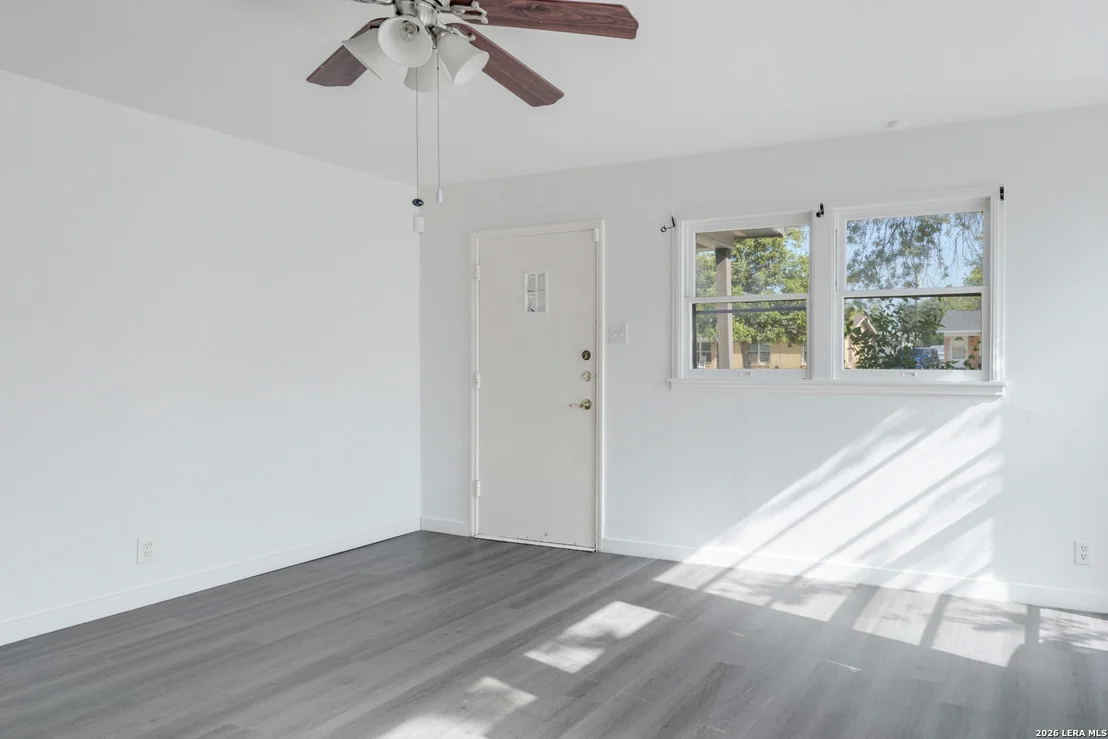 Photo of 358 ANTON DR