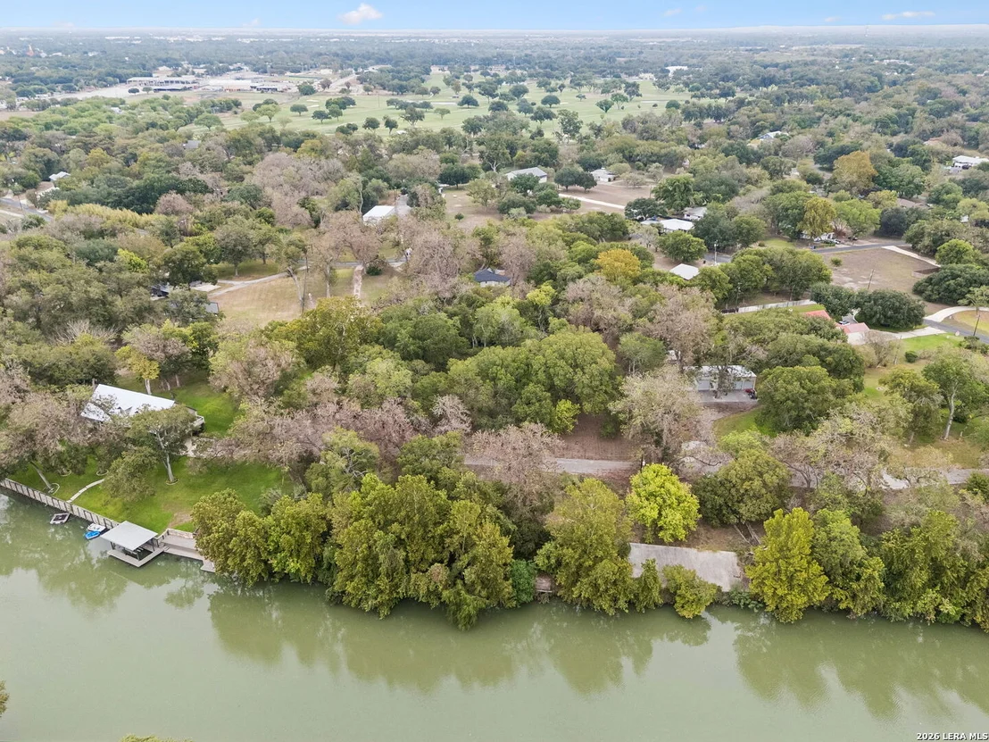 Photo of 8 RIVER OAK DR
