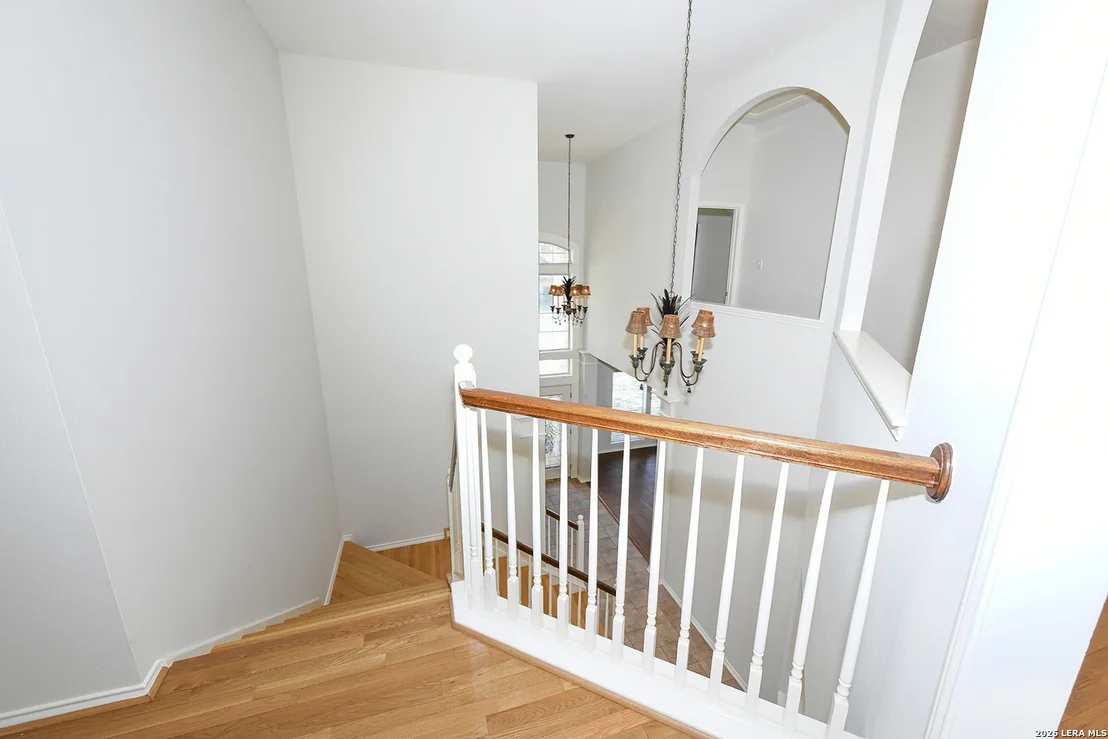 Photo of 1712 Oak Path