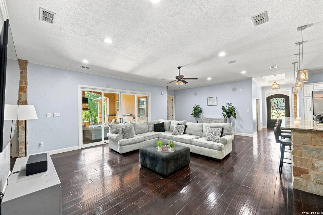 Photo of 1357 PRIVATE ROAD 3702