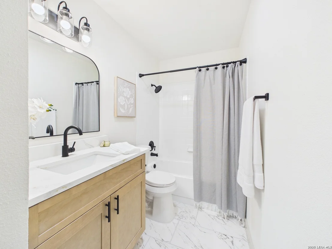 Photo of 1026 Bridle