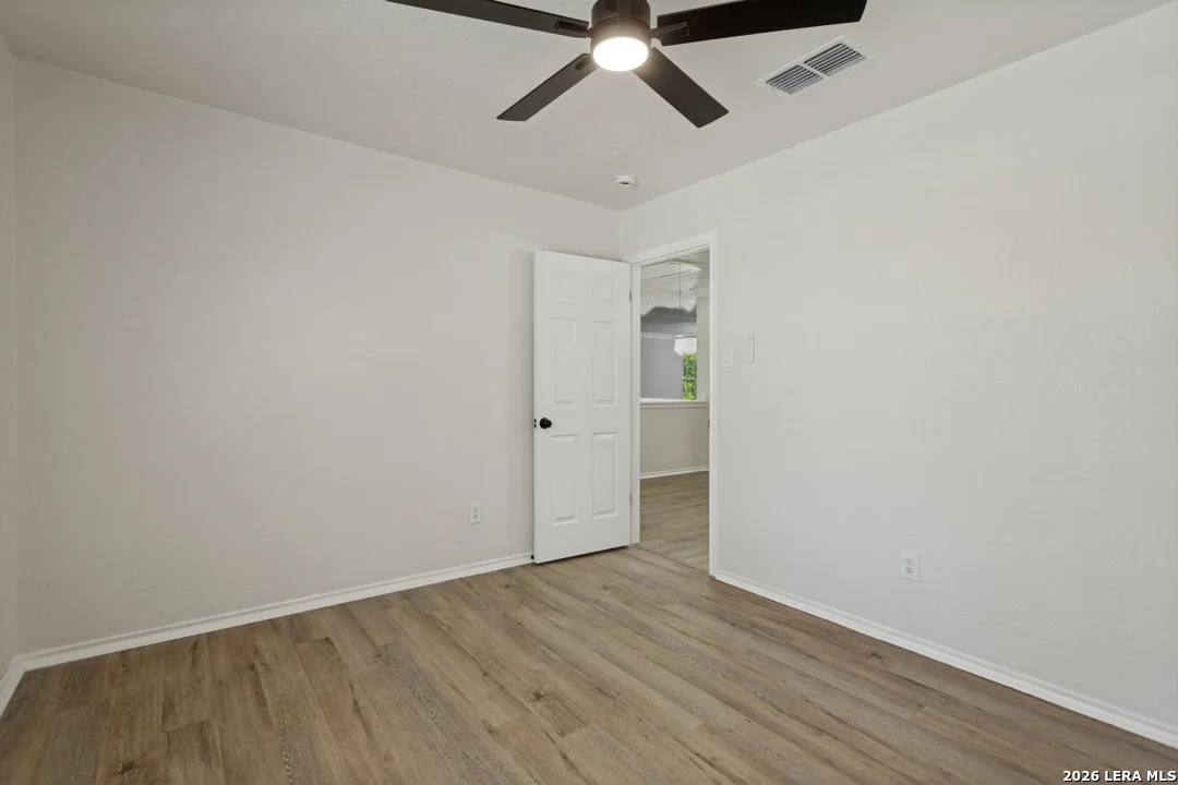 Photo of 8602 Ledgeside