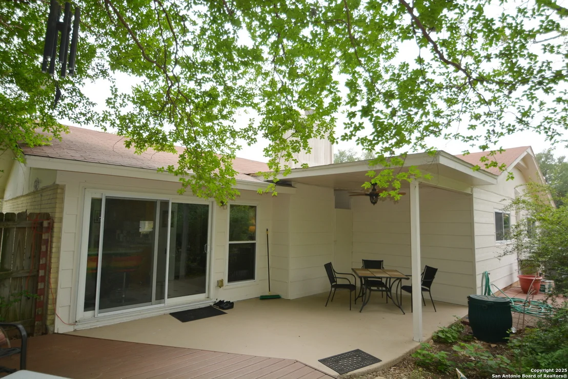 Photo of 8822 Thatch