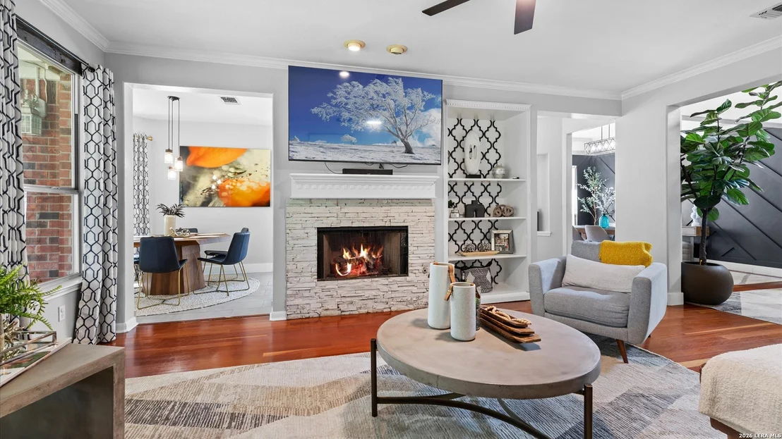 Photo of 1158 Bluff Forest