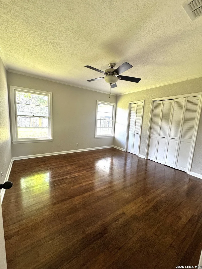 Photo of 841 Laurel St