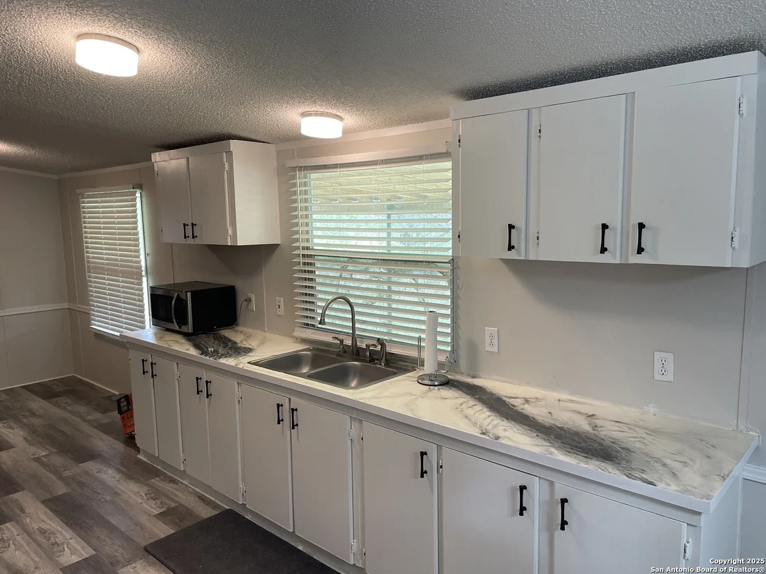 Photo of 233 COUNTY ROAD 340