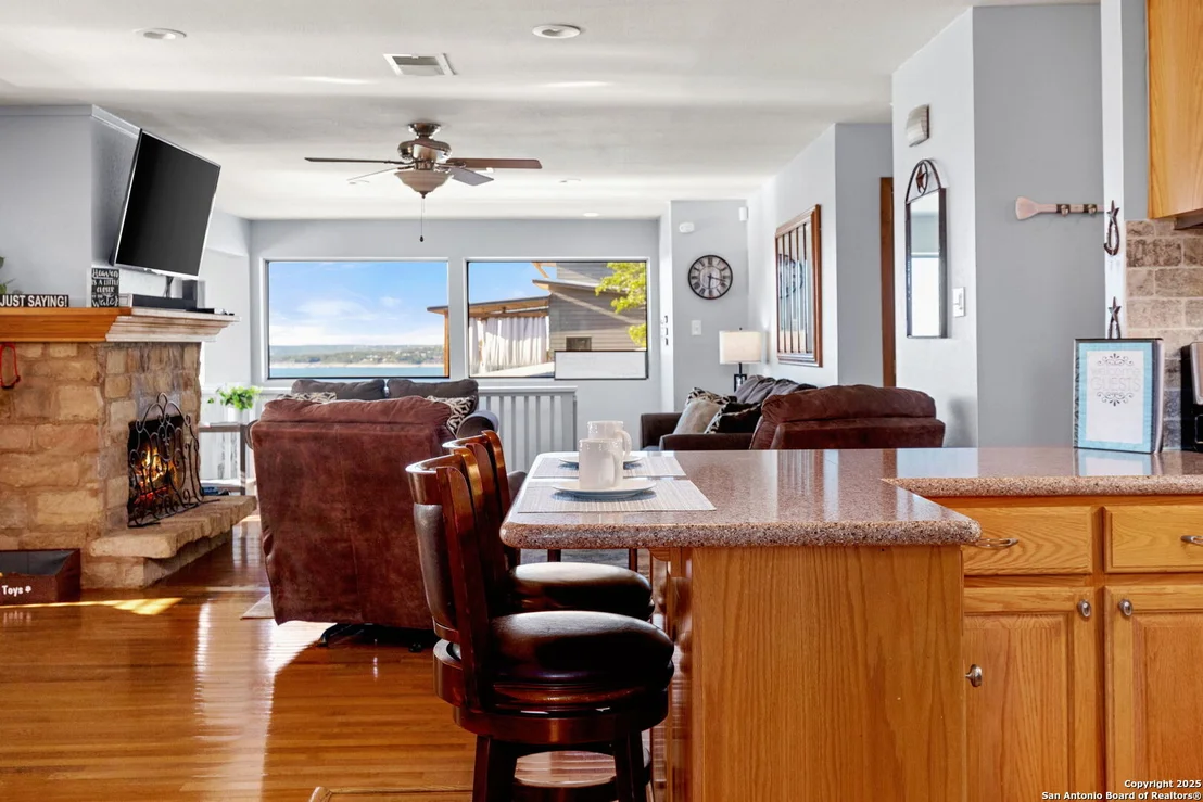 Photo of 1043 LEDGE PATH