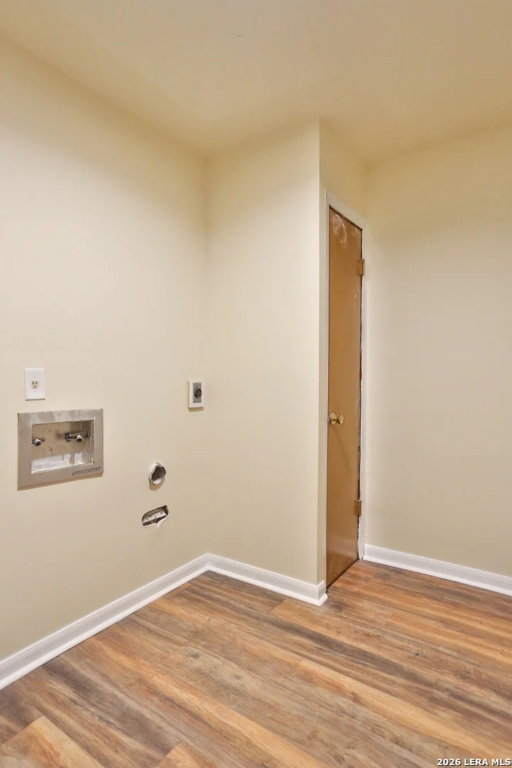 Photo of 131 CREEKSIDE DR