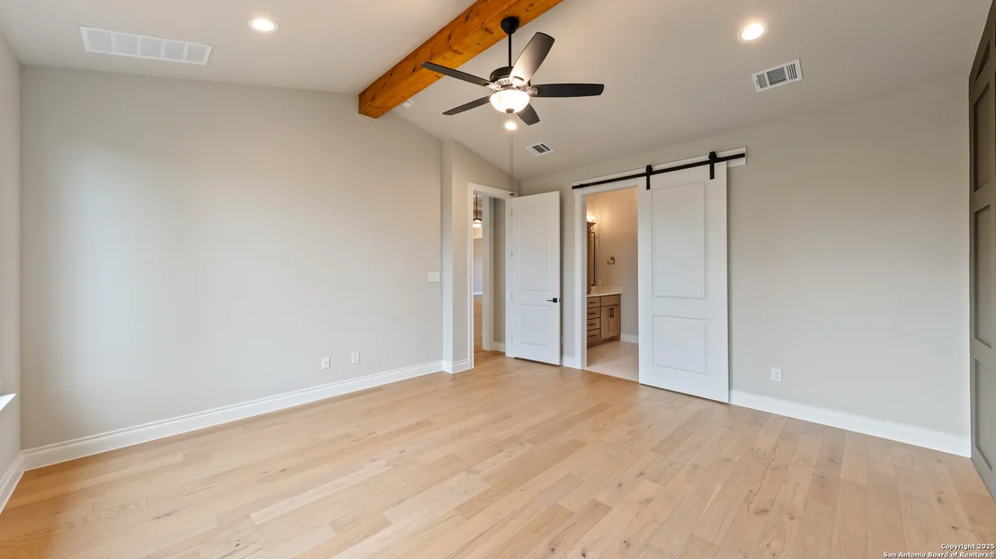 Photo of 109 Lazy Oak Pl