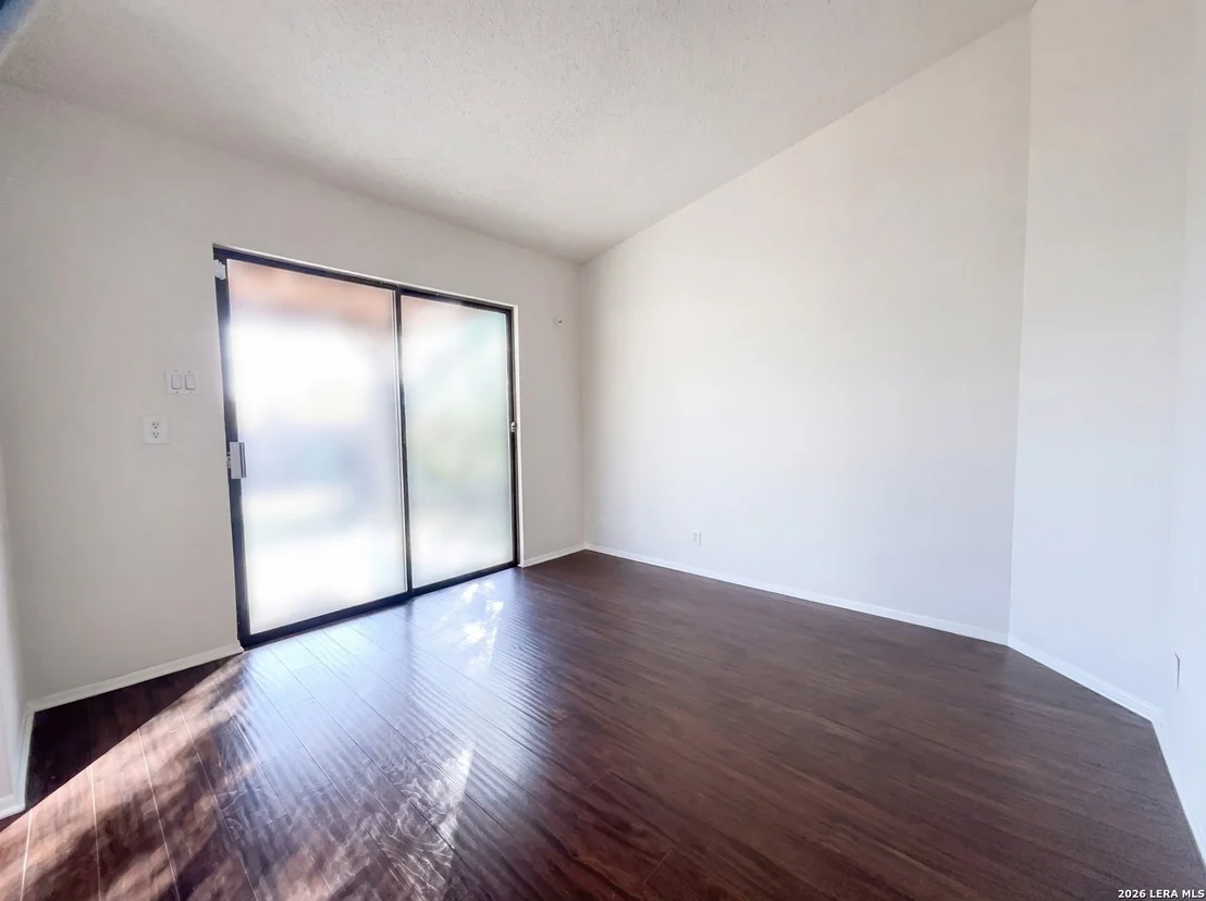 Photo of 15009 Winter View