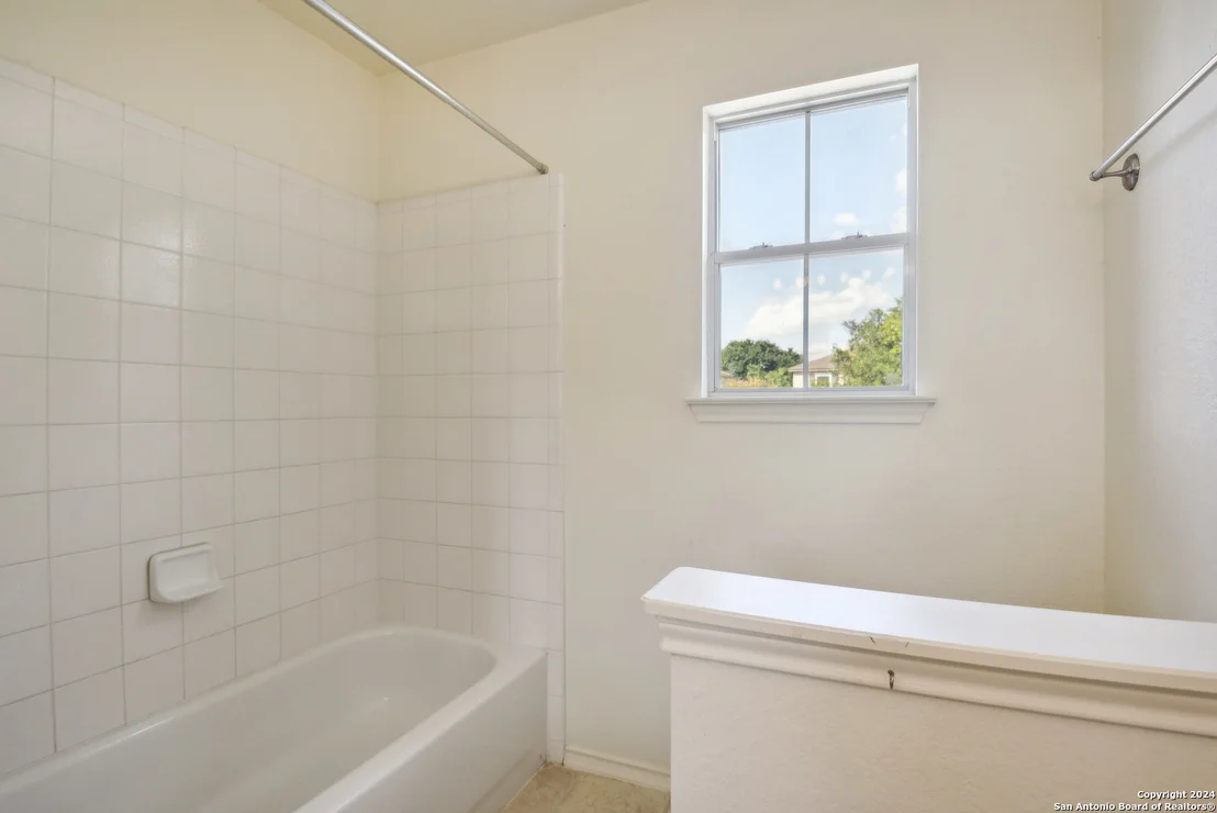 Photo of 684 CHEROKEE BLVD