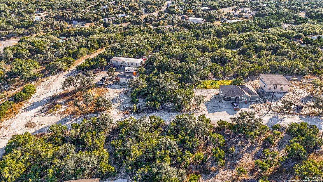 Photo of 1044 Ken Wayne Dr
