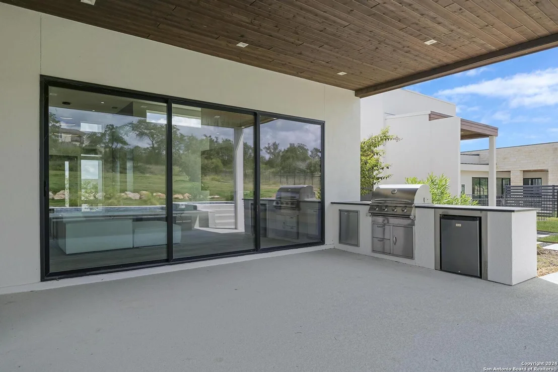Photo of 25907 Morhiss Pt