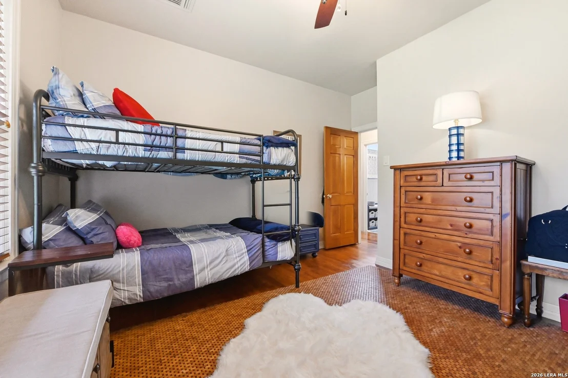 Photo of 237 THORAIN BLVD