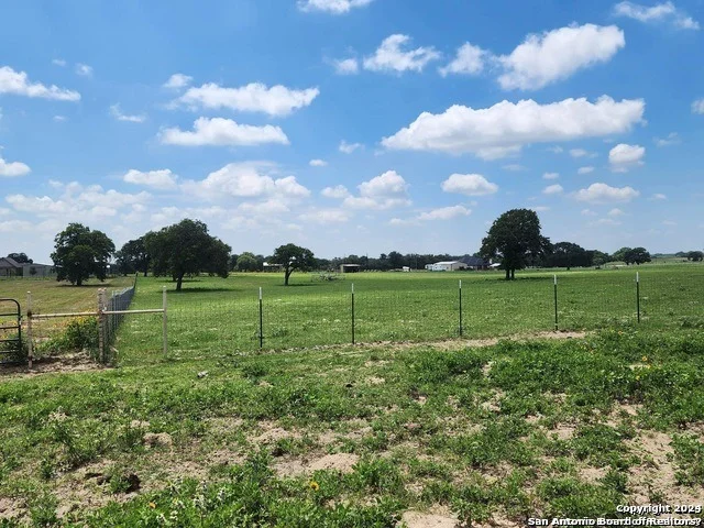 Photo of 233 TRIPLE BEND DR