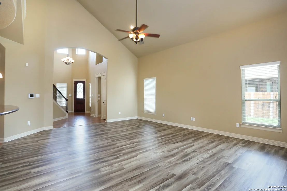 Photo of 5102 THYMUS DR