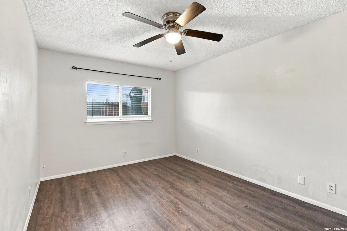 Photo of 13014 Cavern Park Dr