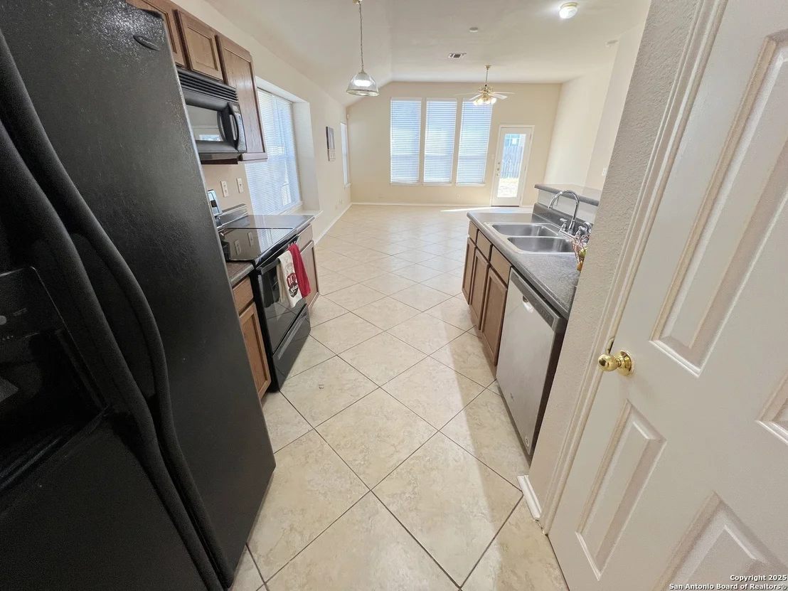 Photo of 7130 Heathers Place