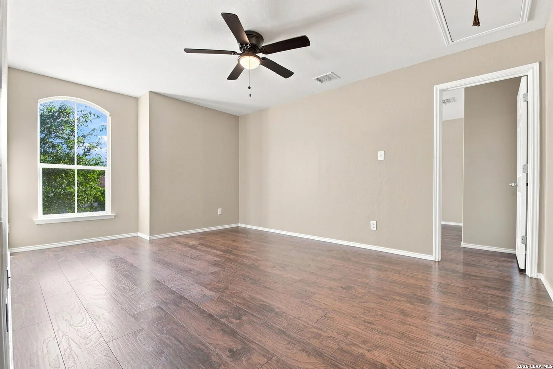 Photo of 283 Reeves Garden