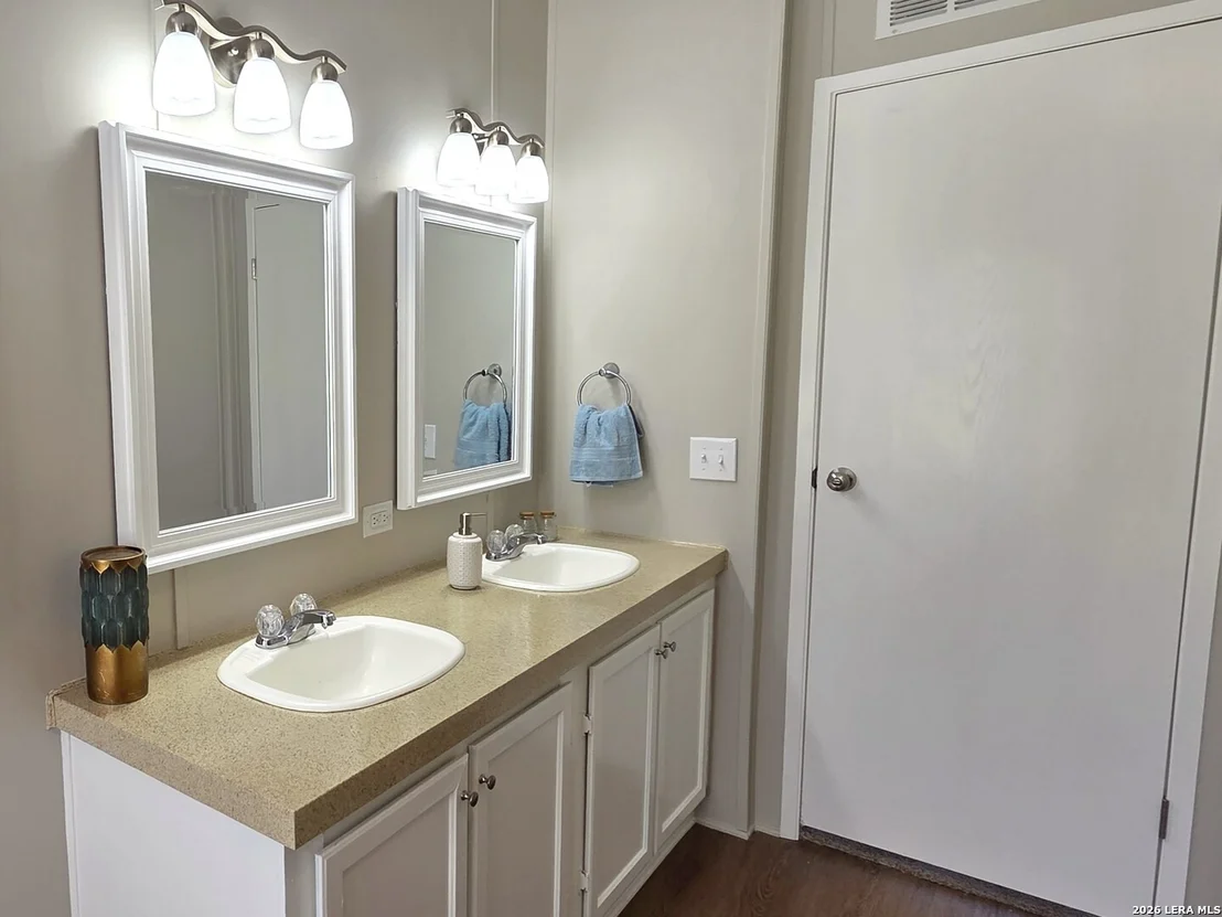 Photo of 129 Spring Valley
