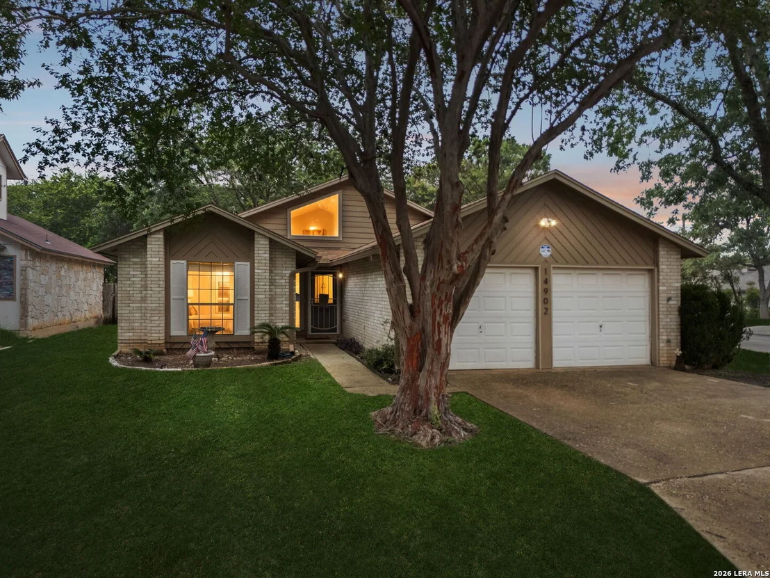 Photo of 14902 Oak Summit