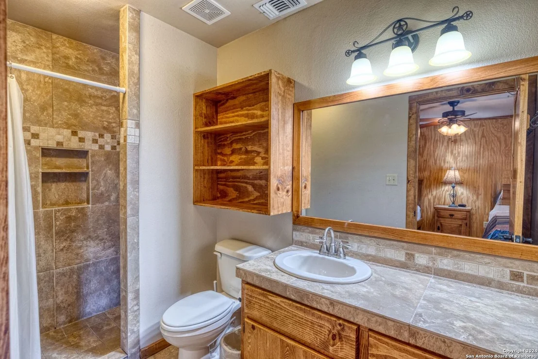 Photo of 31 LAUREL LN