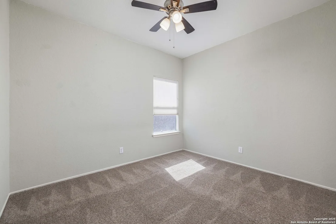 Photo of 1158 Kite Corner