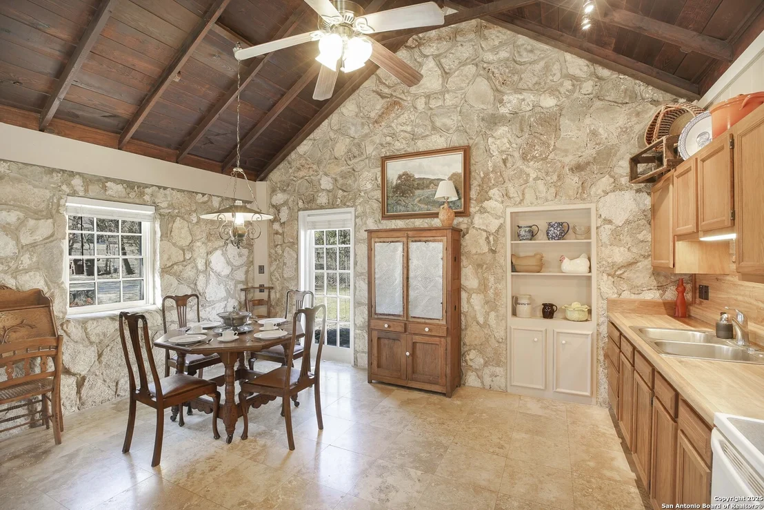 Photo of 18314 SCENIC LOOP RD